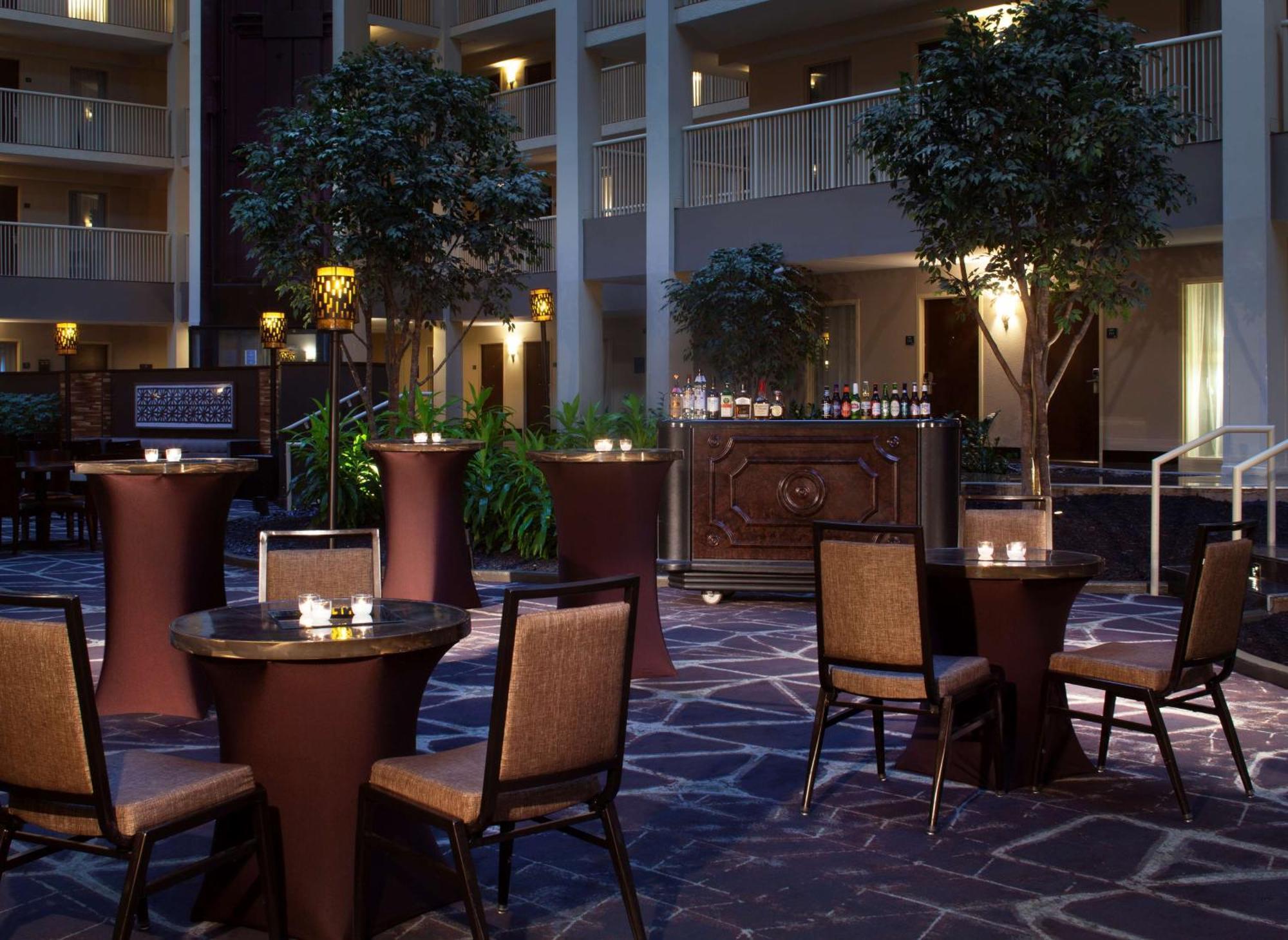 Embassy By Hilton Airport Philadelphia